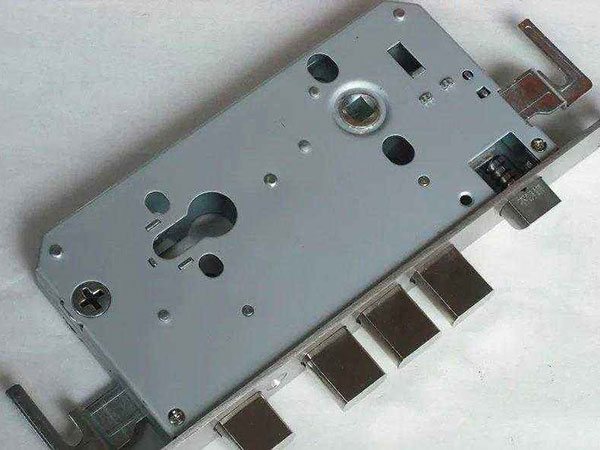 上海市24小时上门开锁公司